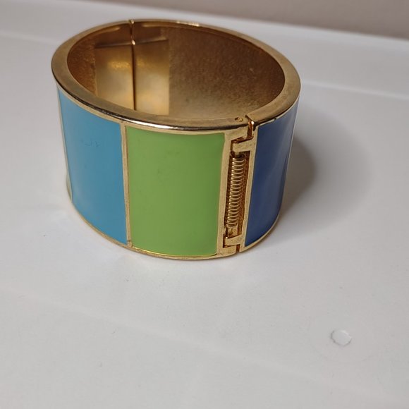 7 Inch Heavy Green, Blue, And Gold Tone Hinged Bracelet - Picture 4 of 11
